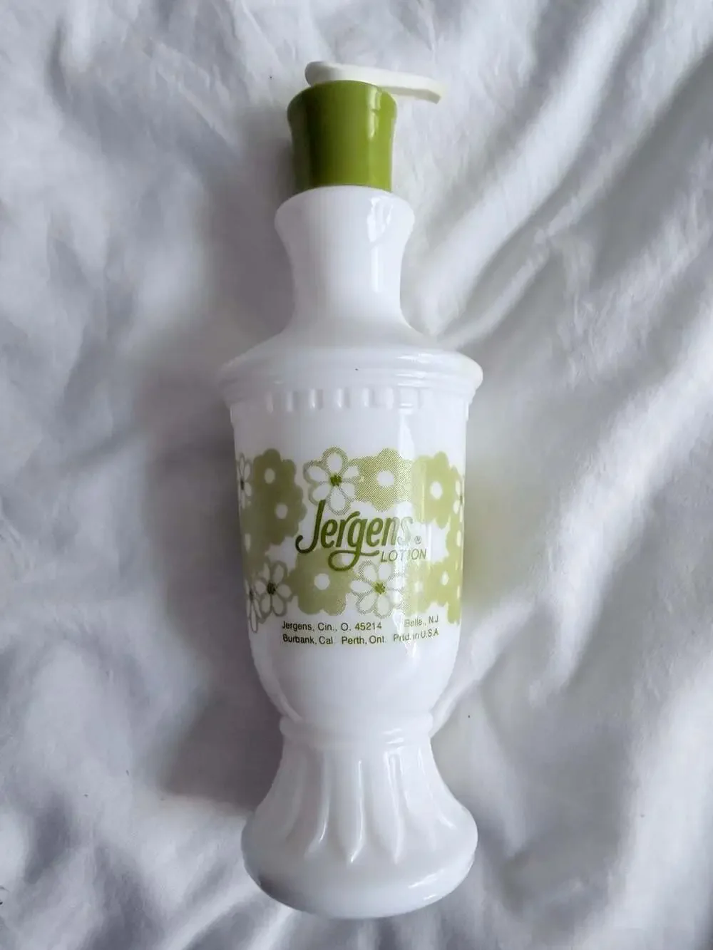 Vintage Jergens Lotion Milk Glass Dispenser Bottle White with Green Daisy Floral